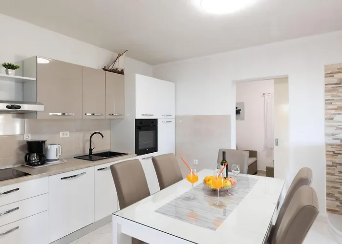 Vakantiehuis Amazing In Makarska