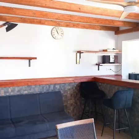 度假居 Amazing In 马卡尔斯卡